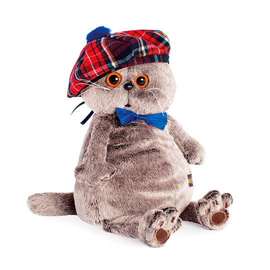Cat Basik in checkered beret