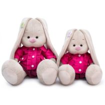 Bunny Mi in jacket and shorts