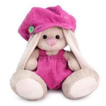 Bunny Mi in panties and cap