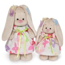 Bunny Mi in a summer dress with butterflies on her ears