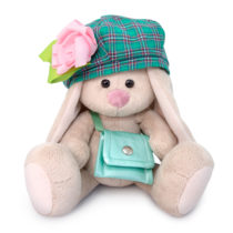 Bunny Mi in Beret and with Wallet